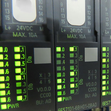 MECHATRONIK/ AUTOMATISIERUNGSTECHNIK