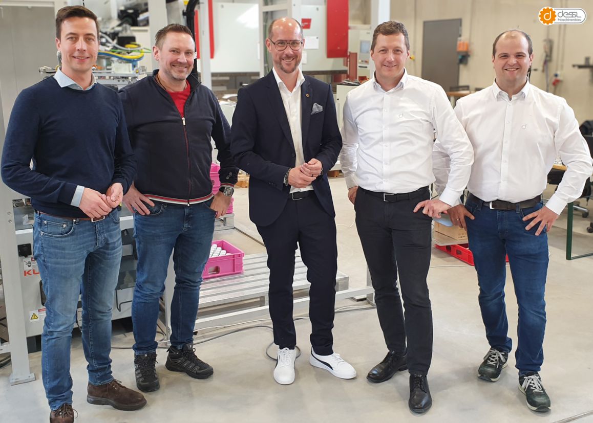 From left: Matthias Zitterbart, Chairman of the Business Association of Schwaz, Andreas Dessl, founder of the company, Mario Gerber, Provincial Councillor, Andreas Gredler and Daniel Angerer, Managing Directors.